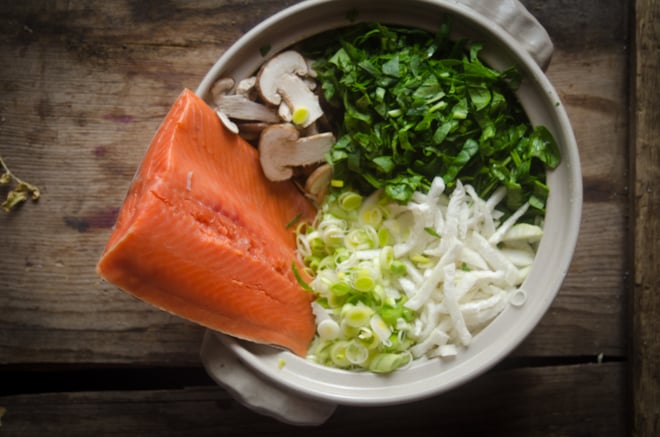 Nabemono: Japanese Winter Hot Pot featuring Miso, Dashi, Salmon, Shiitakes, Leeks, Winter Radish and Spinach. Super easy. Ready in 15 minutes,