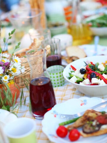 greek salad with olives